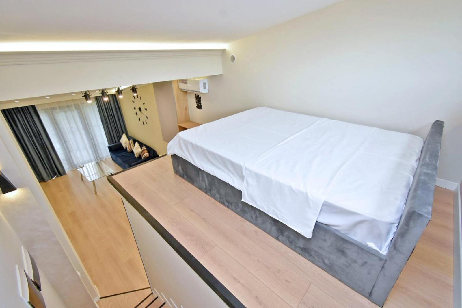 Aygestan Plaza Aparthotel เยเรวาน ภายนอก รูปภาพ